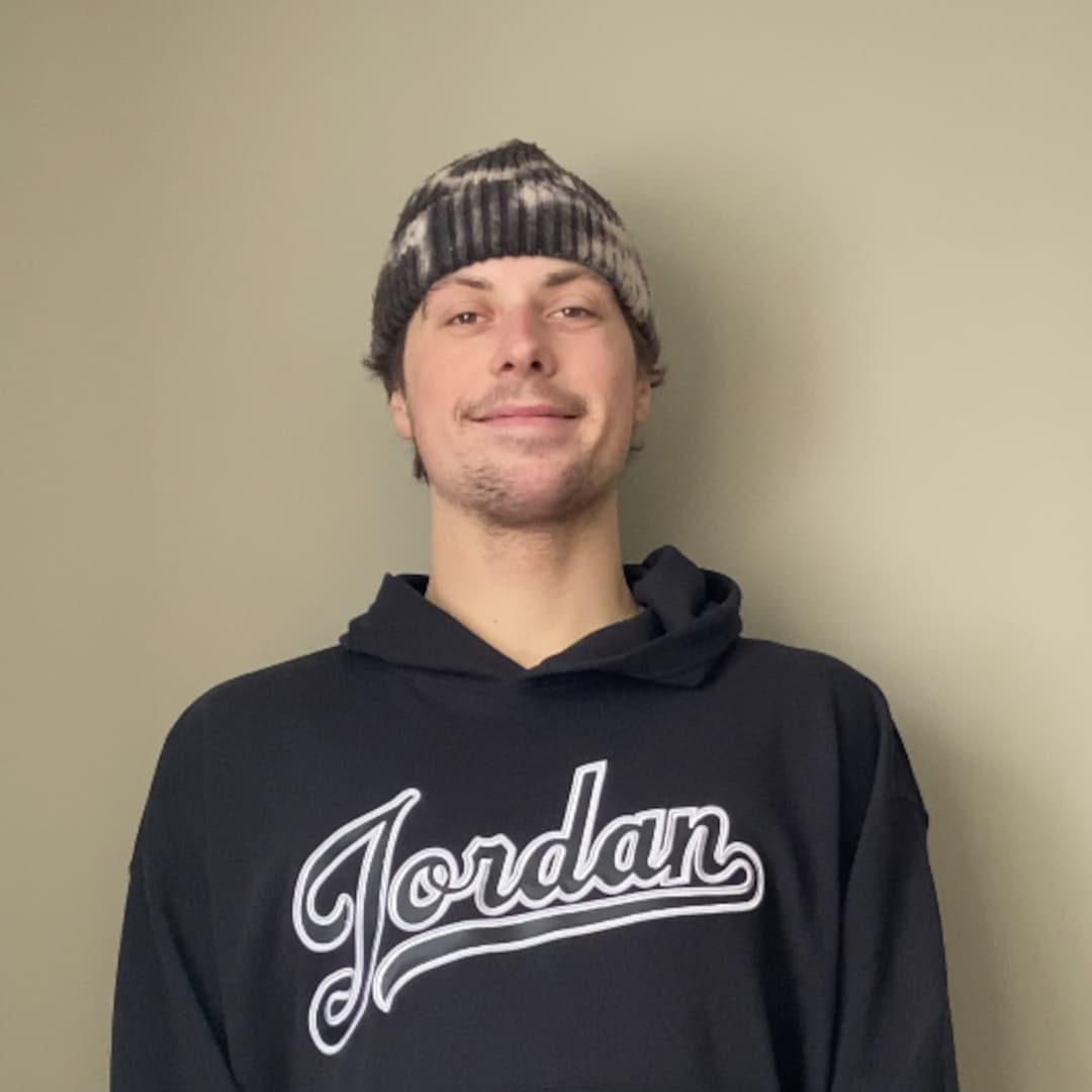 🇱🇻 ARTURS AKMENKALNS 