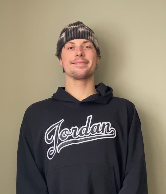 🇱🇻 ARTURS AKMENKALNS 