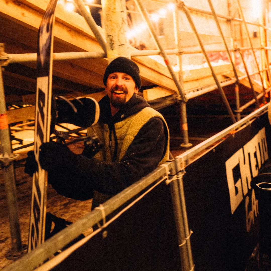 🇱🇻 NAURIS PUTENIS